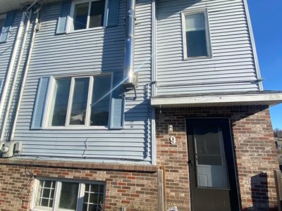9 Lindsay Court – GORGEOUS SUNNY 2BR + DEN LR SACKVILLE  RENTAL AVAIL NOW! — rental in Sackville, NB